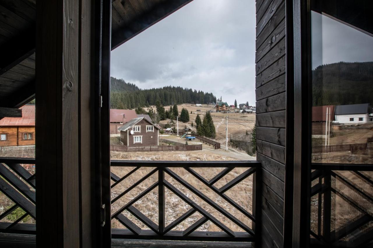 Black Chalet Bukovel Exterior photo